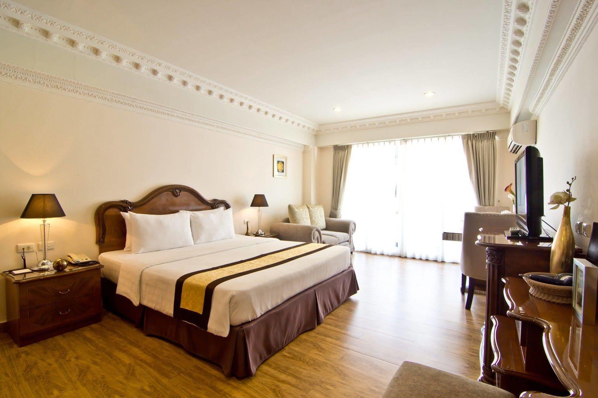 Lk Royal Suite Pattaya Zewnętrze zdjęcie